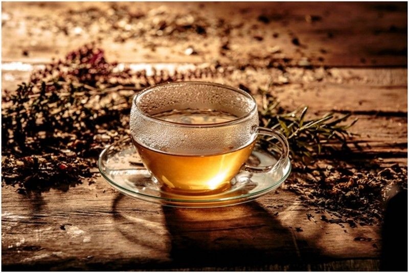 Красивый монастырский чай в чашке